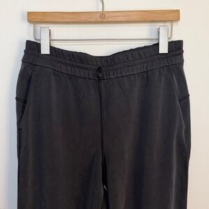Lululemon High Rise Straight Leg Crop - 8 - Black - NWOT!